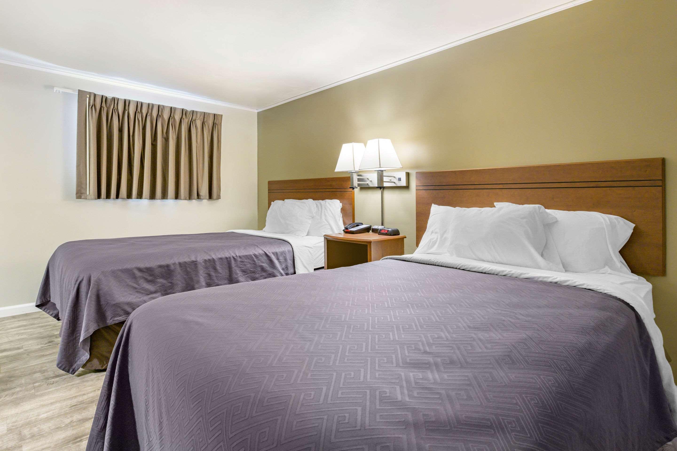 Econo Lodge Bellefonte I-99 Exterior photo